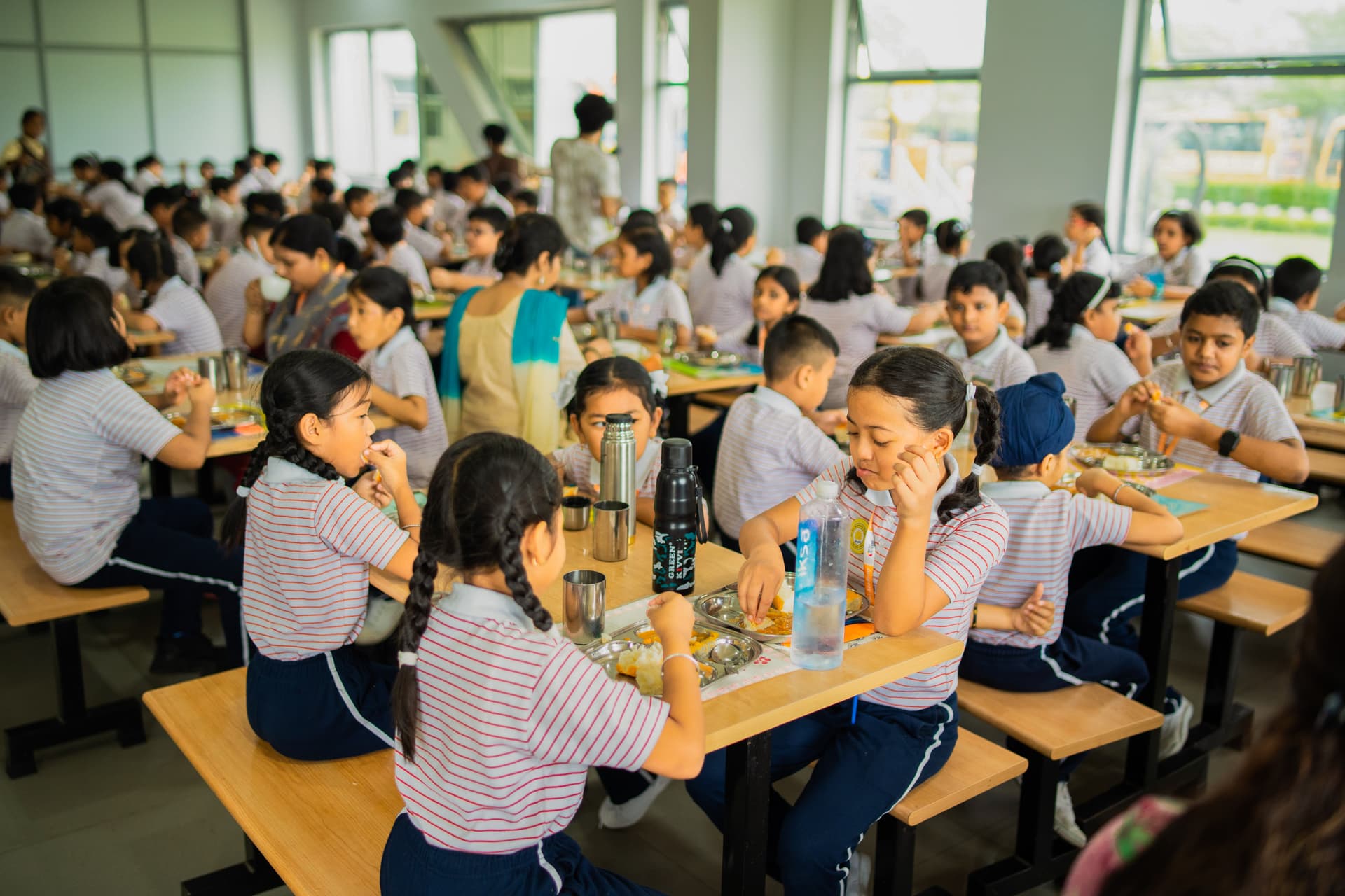 The dining hall at Sri Sri Academy